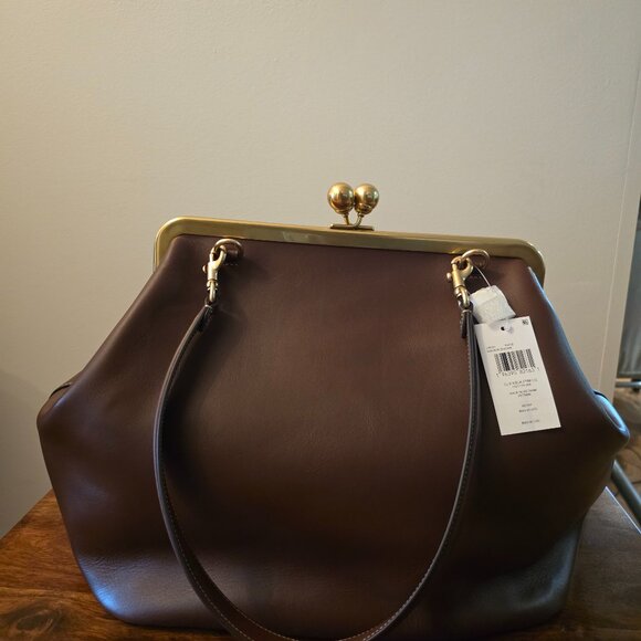 Popular Coach Kisslock in Maple - Picture 1 of 7